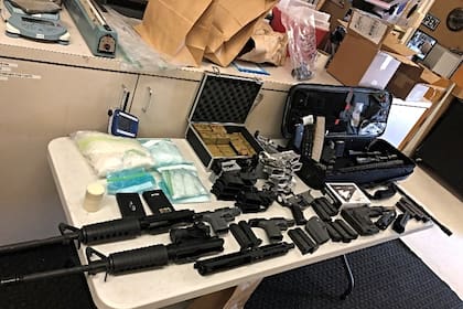 Armamento de grueso calibre y drogas, parte de lo encontrado en los allanamientos