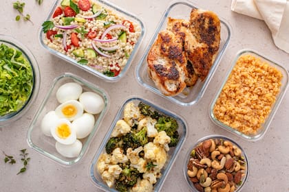 Armar una buena vianda puede ser simple, nutritivo y hasta placentero si se aplican algunos principios básicos e incorporamos herramientas como el batch cooking.