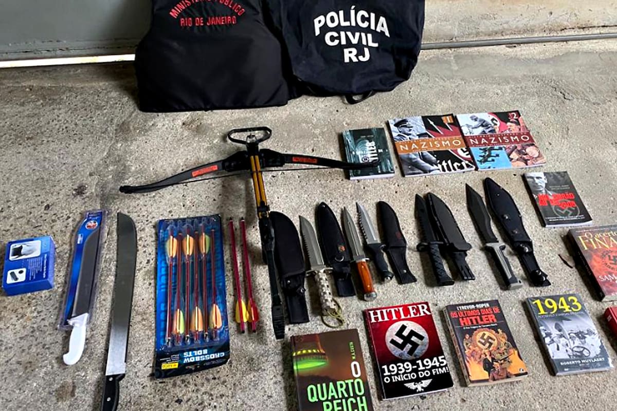 Armas, símbolos y bibliografía neonazi secuestradas en Río de Janeiro, San Pablo, Rio Grande do Sul, Paraná, Minas Gerais, Rio Grande do Norte y Santa Catarina