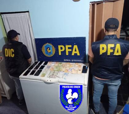 Armas y municiones hallados en el departamento que alquila el exmarino Carlos Guido Pérez en Resistencia, Chaco
