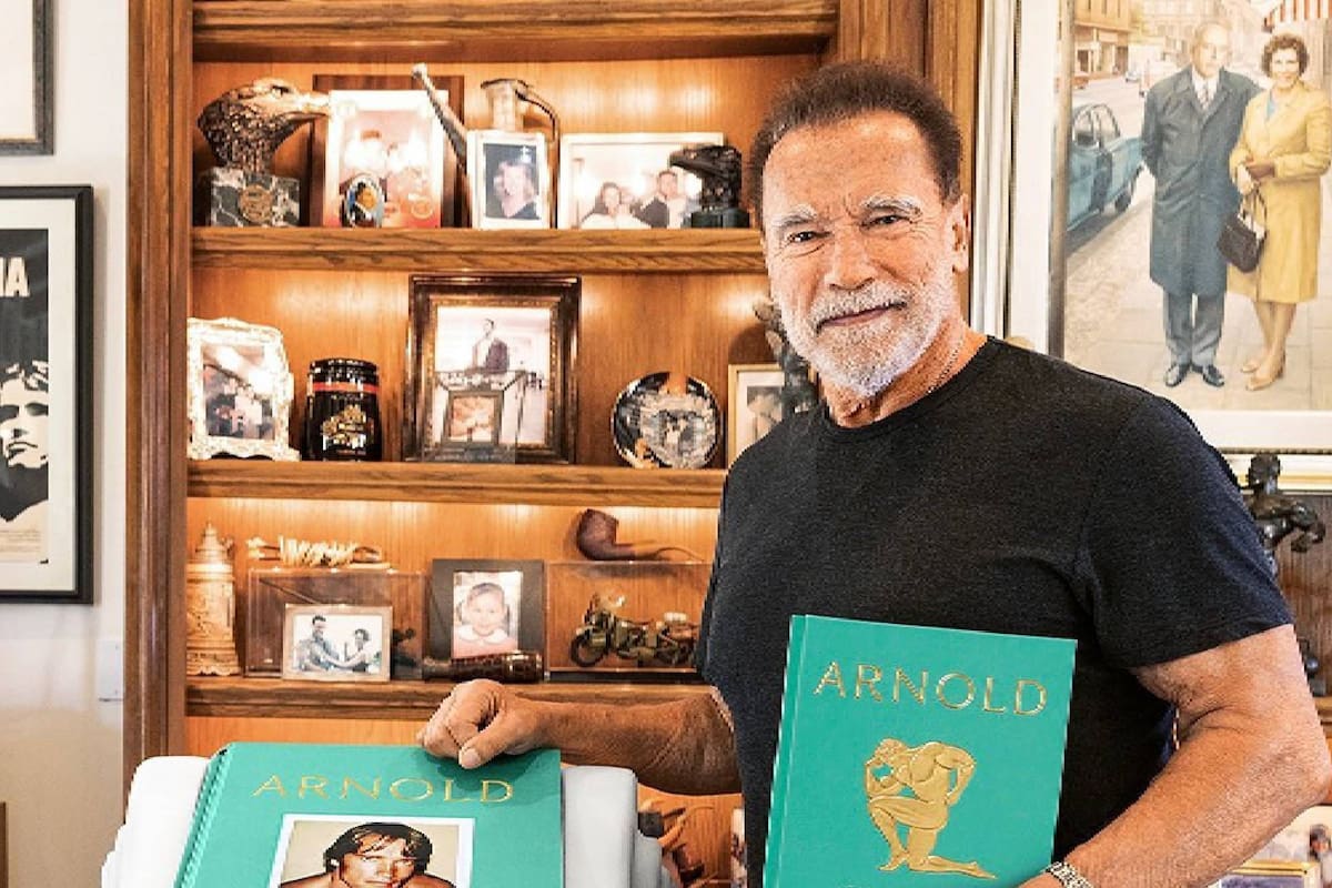 Arnold Schwarzenegger donó US$250.000 en diciembre de 2021 para financiar 25 pequeños refugios destinados a veteranos sin hogar en Los Ángeles, con cama, climatización y puertas con cerradura.