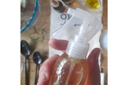 Aromatizadores con fragancias naturales, listas para usar. Es una forma de traer el jardín al hogar.