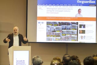Aron Pilhofer: "Todos sabemos cómo va a terminar la historia del papel"