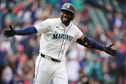 Arozarena dispara grand slam y recibe base por bolas ganadora en triunfo de Marineros 7-6 a Astros