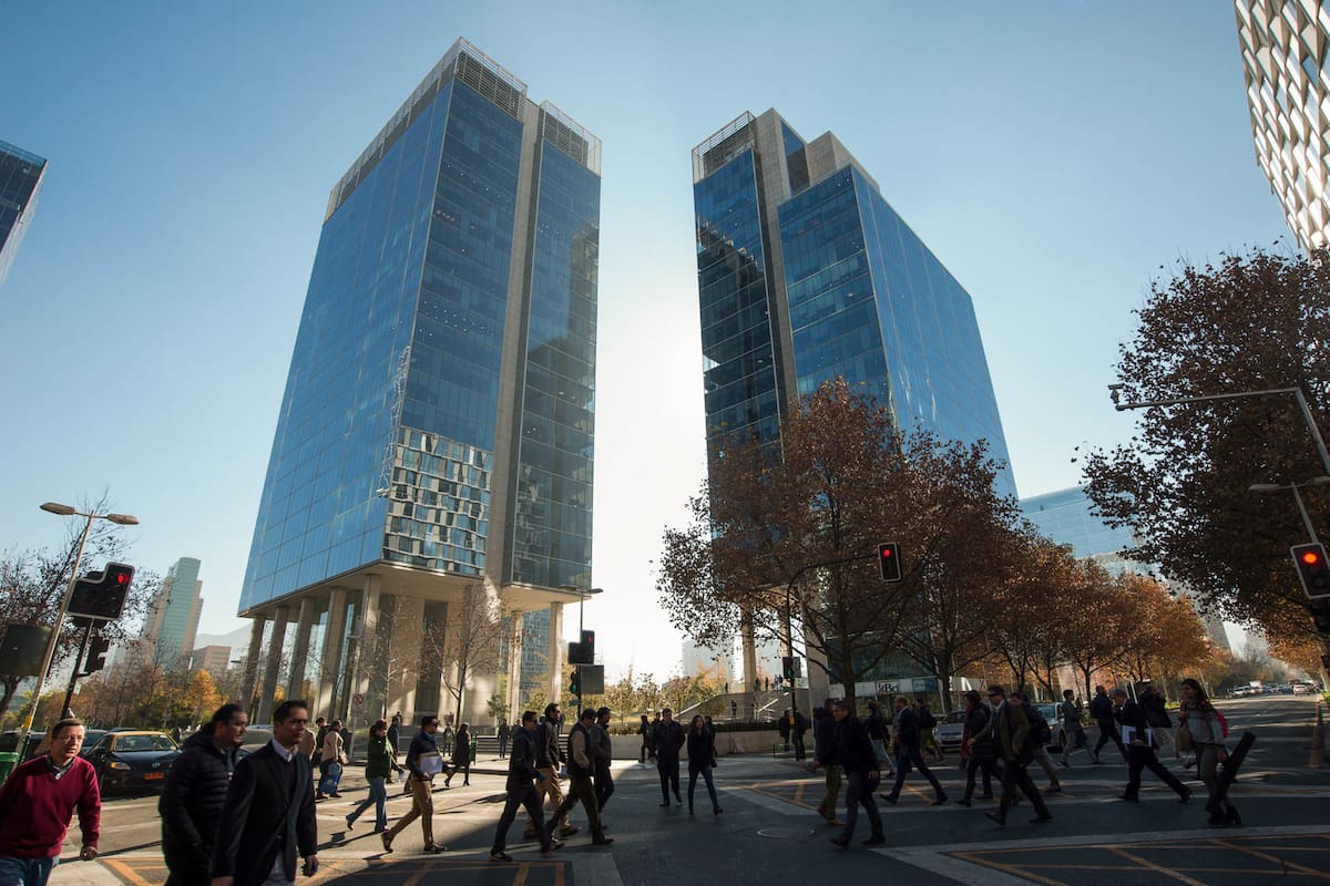 Arranca el día en Santiago de Chile.