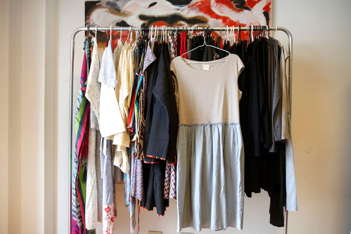 Arrancó COAS Fashion Event, una feria en un showroom de Recoleta con ropa y accesorios de diseñadores y grandes marcas, entre otros objetos y productos de bazar y deco, a beneficio de los hospitales públicos.