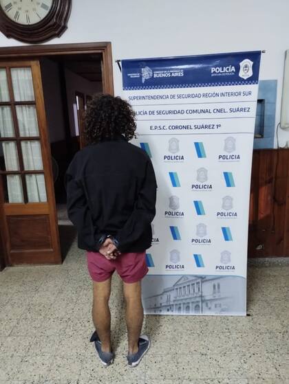 Arrestaron a un hombre en Coronel Suárez que le pegó a una mujer dentro de un cajero automático para robarle el dinero