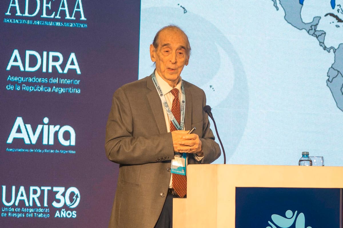 Arriazu hoy en la convención de seguros