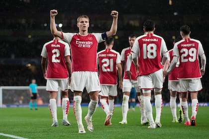 Arsenal quiere seguir siendo líder de la Premier League
