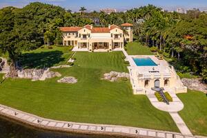Arsht Estate, el complejo de dos mansiones y parque en un acantilado del barrio Coconut Grove en Miami, está a la venta a un valor de 150 millones de dólares