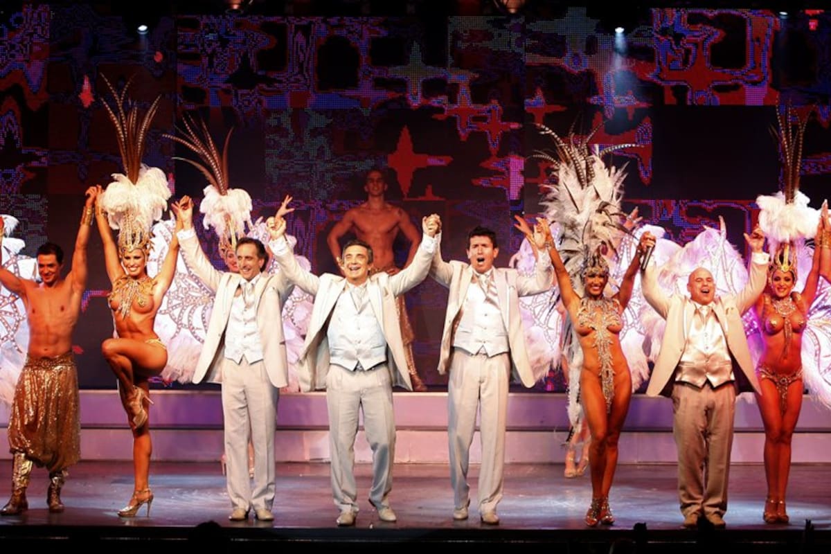 Artaza, Cherutti, Gómez, Guerrero y toda la compañía