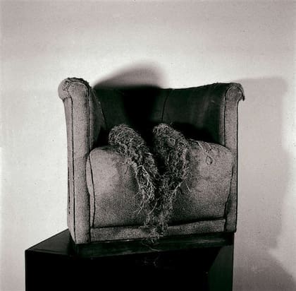 Arte destructivo, Es evidente, galería Lirolay, 1961. Experiencia colectiva. Kenneth Kemble, Jorge Lopez Anaya, Jorge Roiger, Silvia Torras, Luis Wells, Antonio Seguí