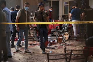 Artefacto explosivo estalla en cafetería de Damasco y mata al menos a nueve personas