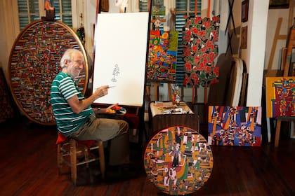 Artista plástico Adolfo Nigro,en su estudio
