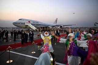Xi visita Egipto mientras China busca más influencia en Oriente Medio