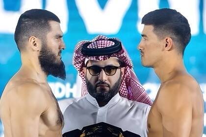 Artur Beterbiev, campeón semipesado CMB, FIB y OMB, y Dmitry Bivol, titular semipesado de la AMB, por la pelea del año