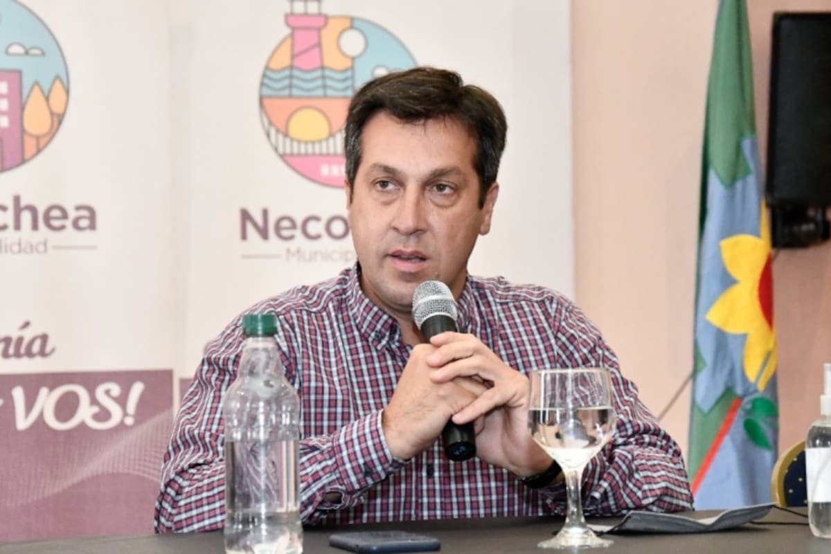 Arturo Rojas, intendente de Necochea