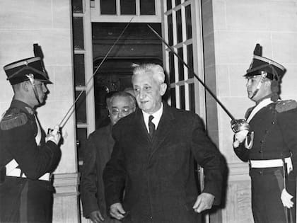 Arturo Umberto Illia, luego de ser elegido presidente de la Argentina