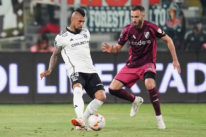 Arturo Vidal y Germán Pezella, dos de los referentes que tienen Colo Colo y River, respectivamente