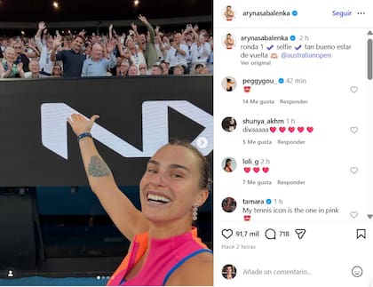 Aryna Sabalenka cumplió el sueño de sacarse una foto con Federer y Rod Laver