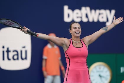 Aryna Sabalenka fue mucho más que Coco Gauff y, con el público en contra, defendió el título en Miami