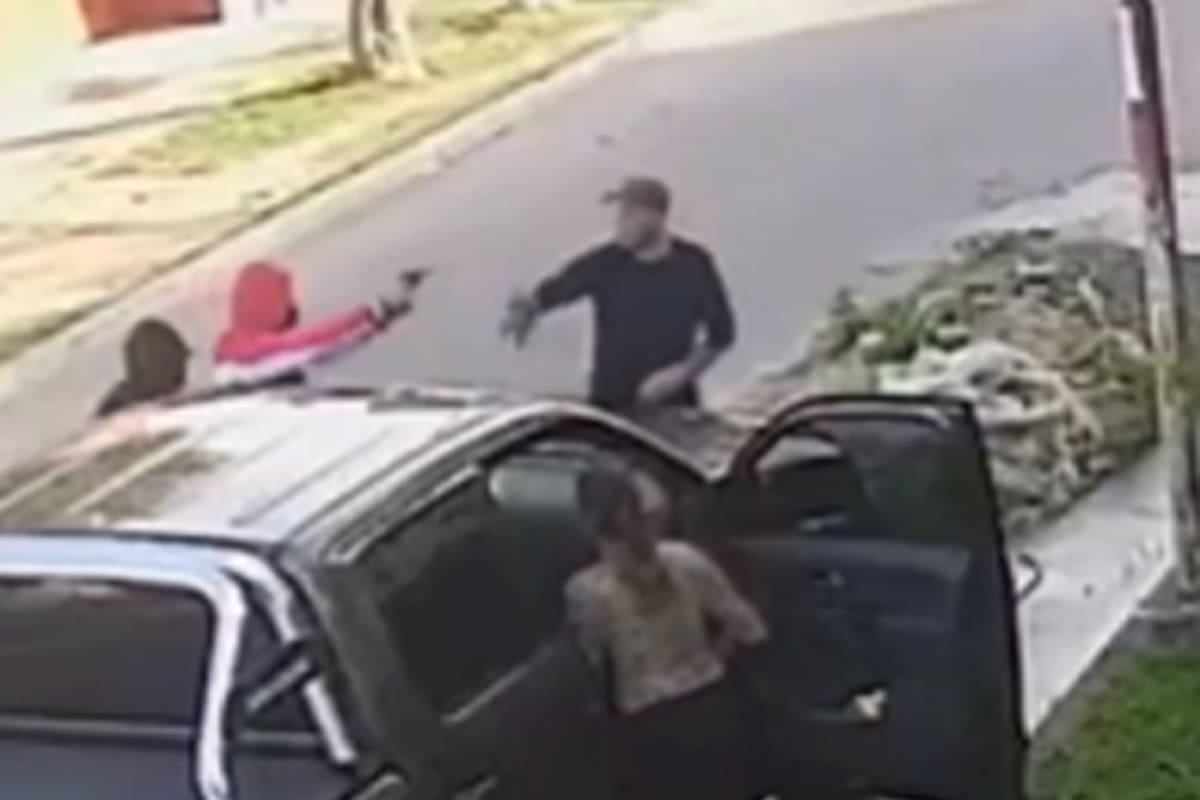 Asaltaron y balearon en la pierna a un suboficial de la PFA en Villa Luzuriaga, La Matanza.