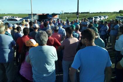 Asamblea de productores agropecuarios en Guerrico