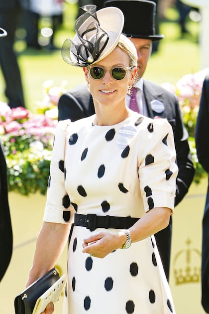 Zara Tindall lució un vestido de lunares al estilo Pretty Woman de su diseñadora favorita, Claire Mischevani