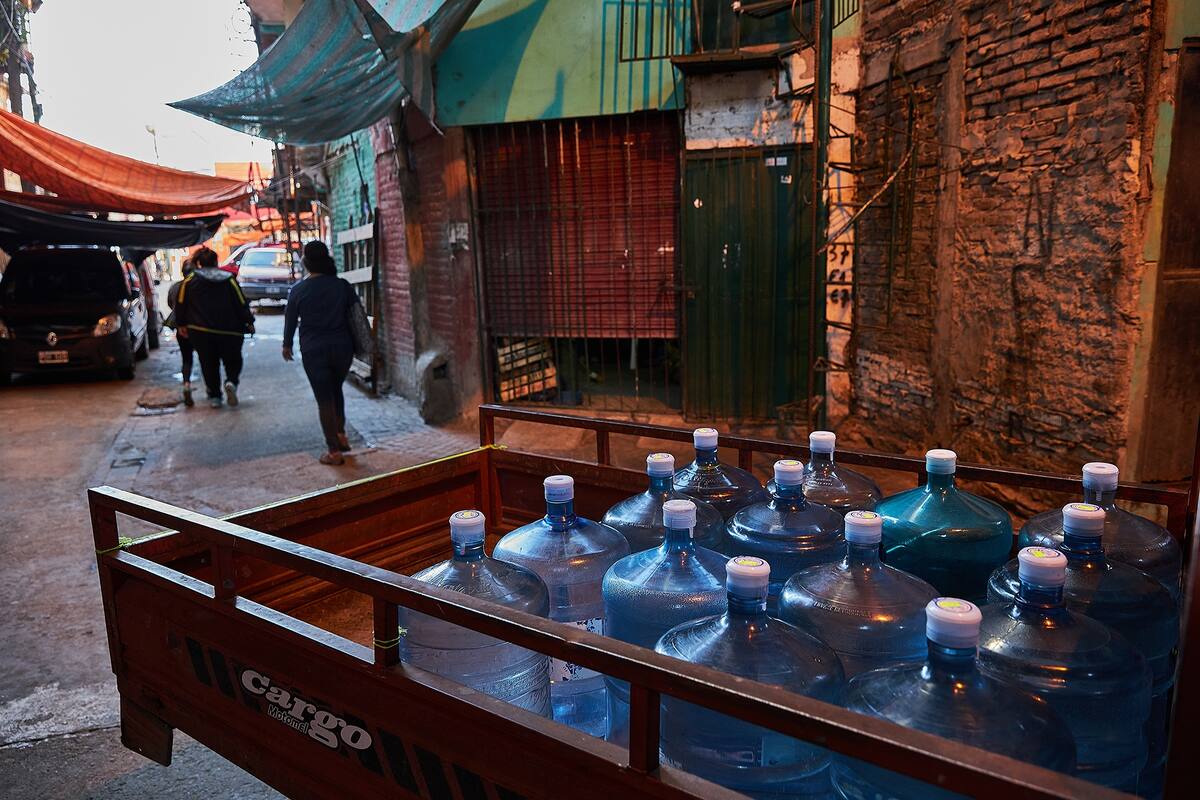 Aseguran que se restableció el servicio de agua en el 95% de la Villa 31