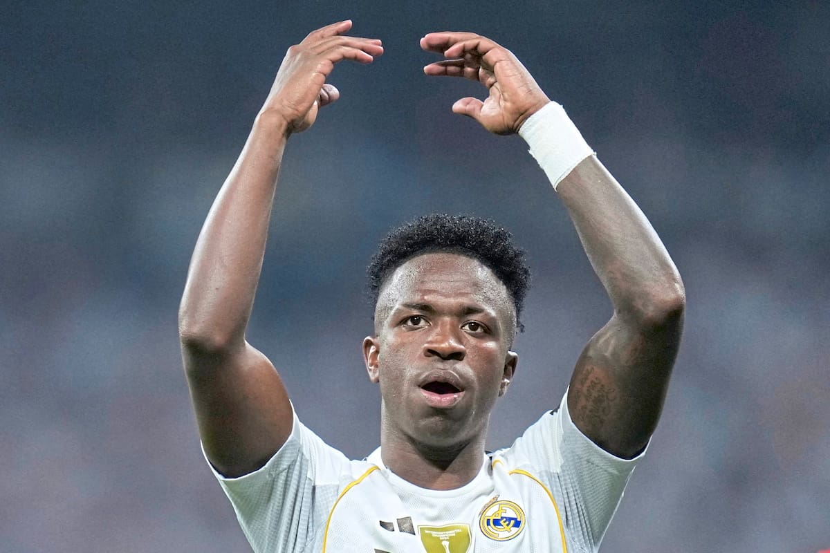 Aseguran que Vinicius se enojó con Franco Mastantuono tras el partido de Real Madrid