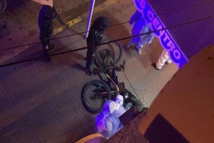 El comandante Marco Castillo fue asesinado cuando llegaba en bicicleta al lugar donde vivía en Zárate