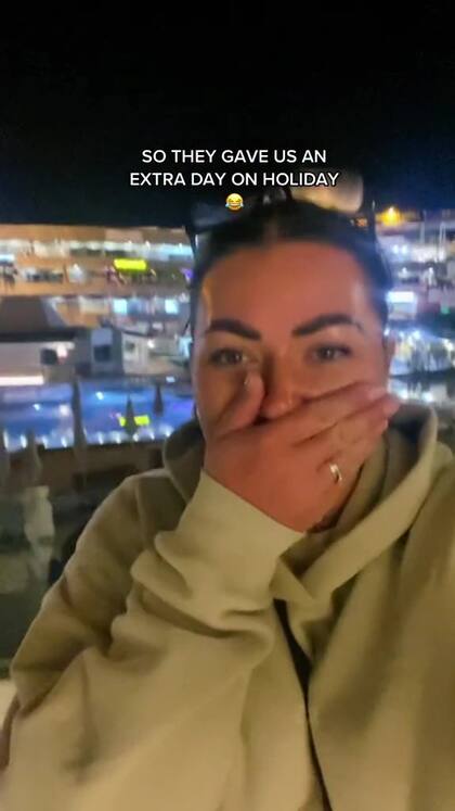 Ash Reid se sorprendió con las respuesta de Ryanair luego de que no pudiera abordar el avión que la llevaría de vuelta a casa