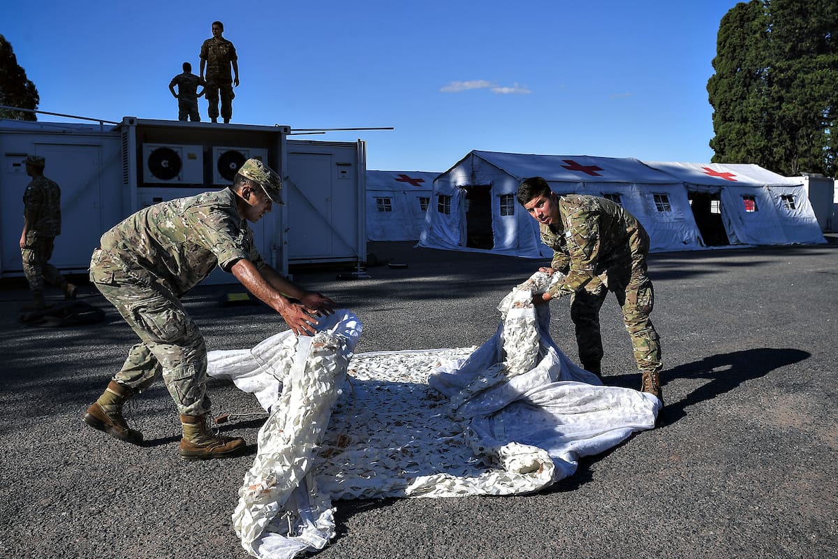 Así arma el Ejército el hospital móvil en Campo de Mayo