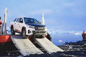 Así arribó la Hilux tras un mes de travesía por la Argentina