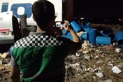 Así desechaban la carne y las achuras en mal estado en el relleno sanitario de la ciudad