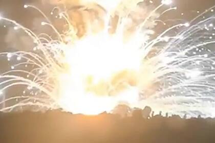 Así destruyó Ucrania el depósito de armas más grande en manos de las tropas rusas