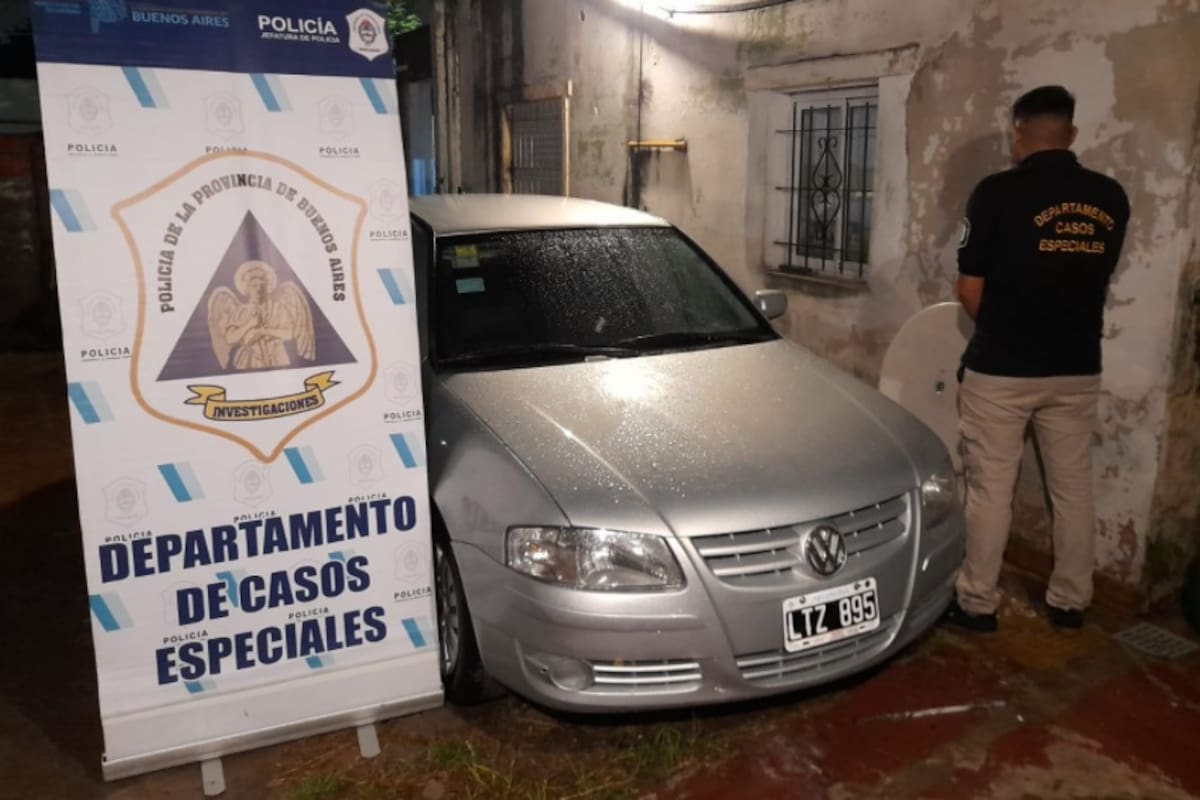 Así detuvieron al acusado de destrozar siete autos en un taller de Villa Tesei