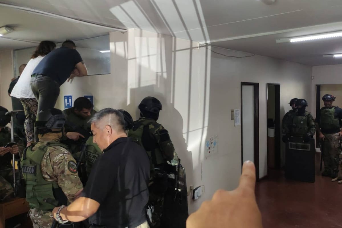 Así detuvieron al agresor que tomó de rehén a dos empleados de un juzgado de familia