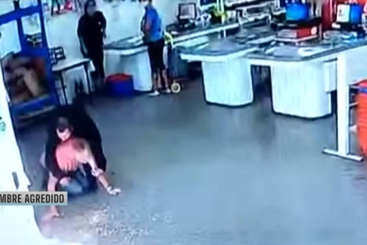 Así era abordado el hombre por parte del custodio del lugar