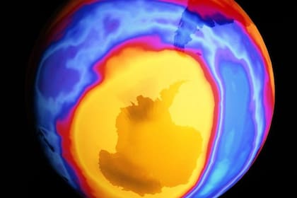 Así era el agujero de la capa de ozono sobre el Antártica en el año 2000