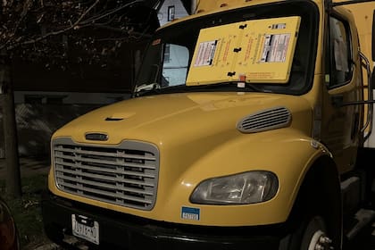 Así es "Barnacle", el dispositivo con el que la Policía de Nueva York obligará a los infractores a pagar sus multas por mal estacionamiento