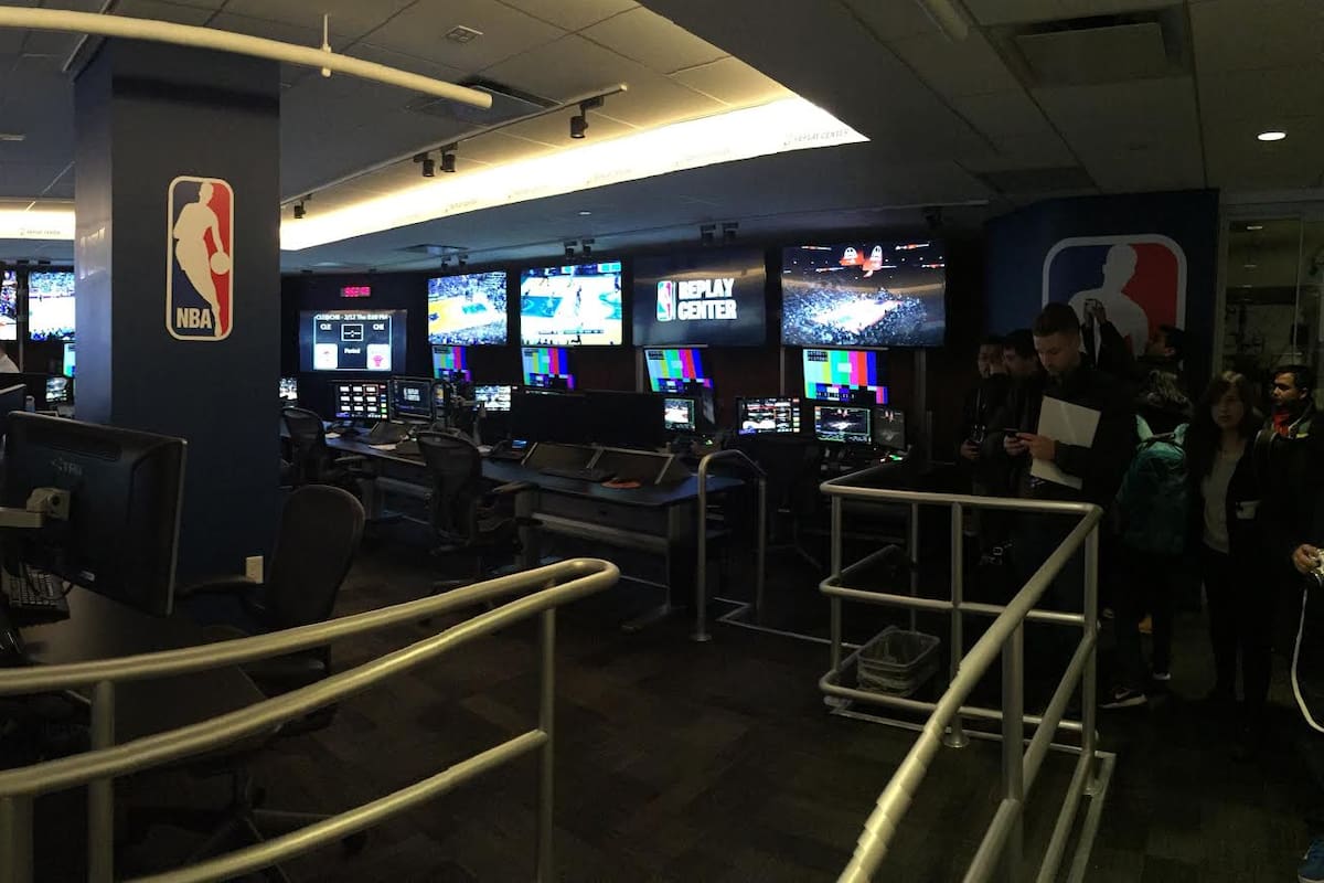 Así es el centro en el que se revisan todas la jugadas d de la NBA