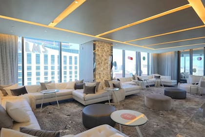 Así es el living de la suite más cara del mundo