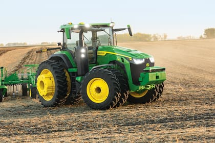 Así es el tractor autónomo que John Deere presentó en la feria CES 2022 de Las Vegas