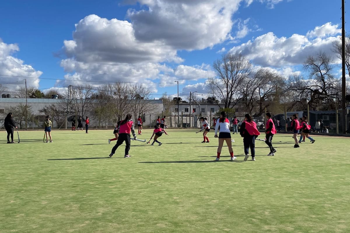 Asi es la cancha actual de Hockey del CASI