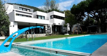 Así es la mansión que compartía Pep Guardiola con Cristina Serra en la zona más alta de Barcelona