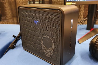 Así es la mini PC gamer de Intel, la NUC 9 Extreme Kit