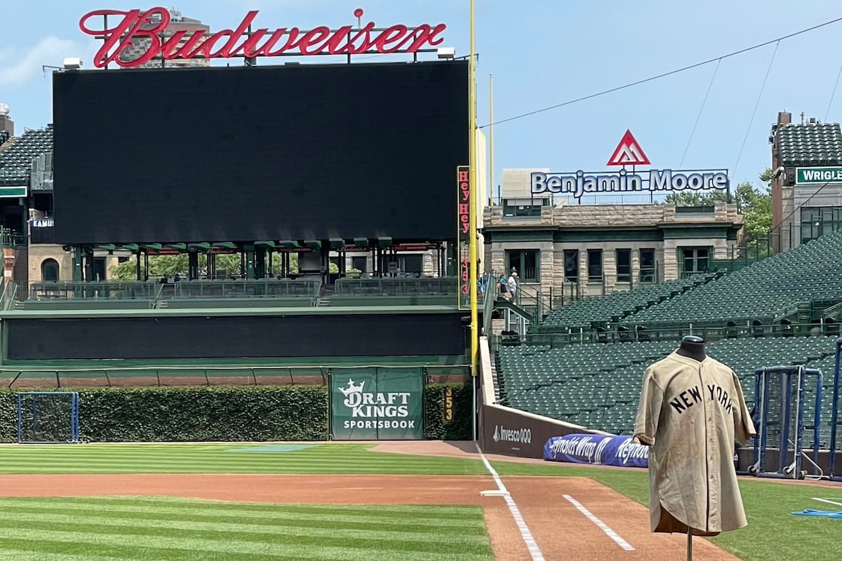 Así es la remera que usó Babe Ruth en un partido de los Yankees de Nueva York que se vendió por millones de dólares