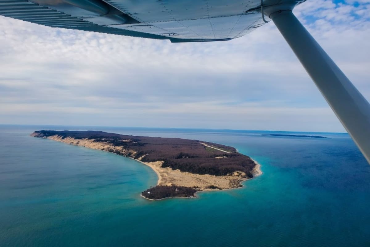 Así es North Fox Island desde el aire, conocida como la isla del terror