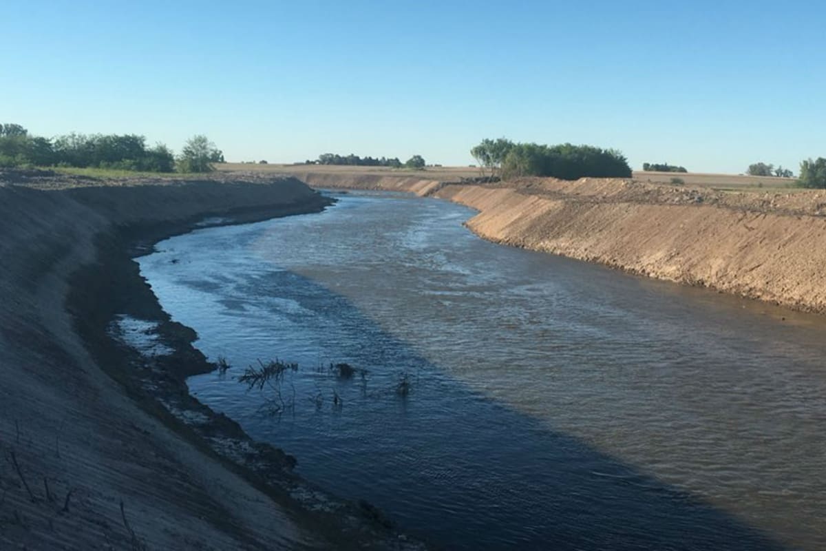 Así está el río tras las obras de limpieza y el retiro de compuertas abandonadas
